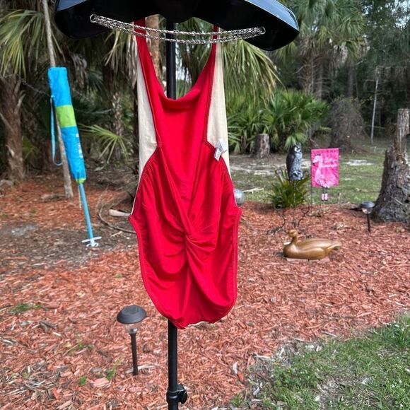 Ann Klein Red Sexy Vintage Twist Back Swimsuit Size 10 - Picture 7 of 11